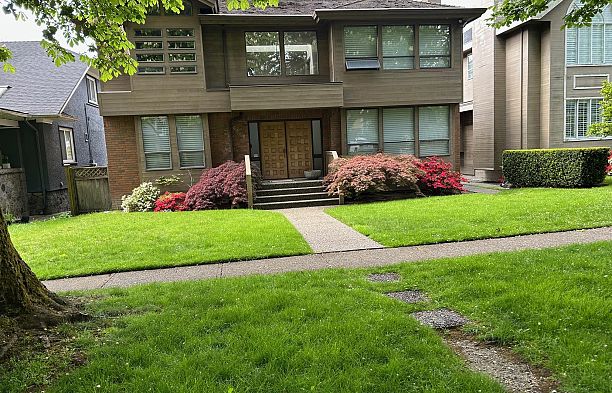 6579 Angus Drive South Granville
