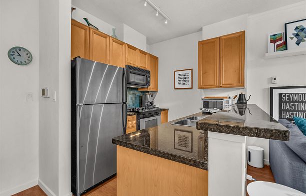307 928 W Richards Street Street Yaletown