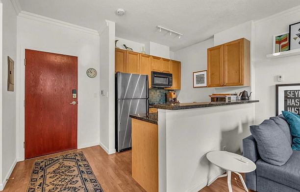 307 928 W Richards Street Street Yaletown
