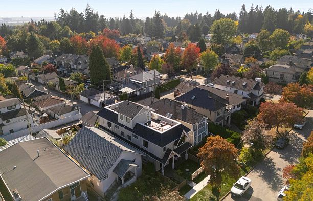 1 2344 W 45th Avenue Kerrisdale