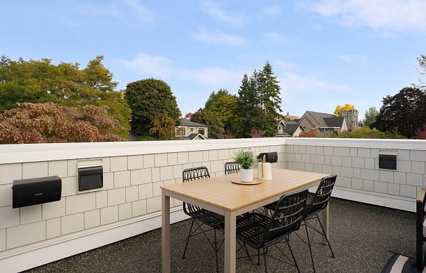 1 2344 W 45th Avenue Kerrisdale