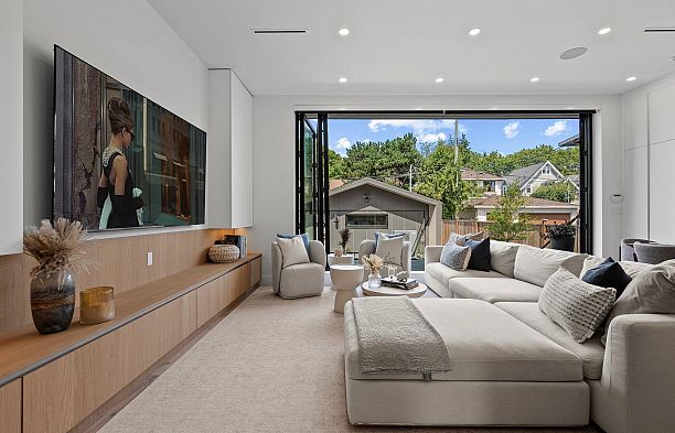 2987 W 40th Avenue Kerrisdale