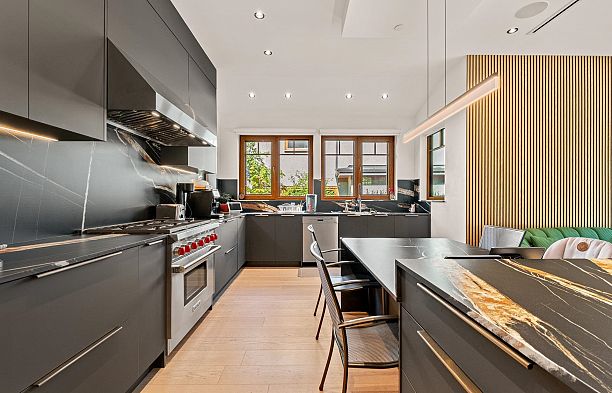 2051 W King Edward Avenue Shaughnessy