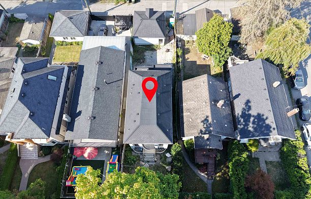 2911 W 34th Avenue MacKenzie Heights
