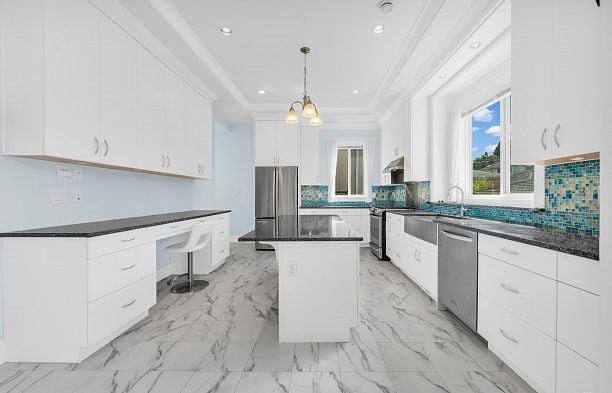 2246 W 22nd Avenue Arbutus