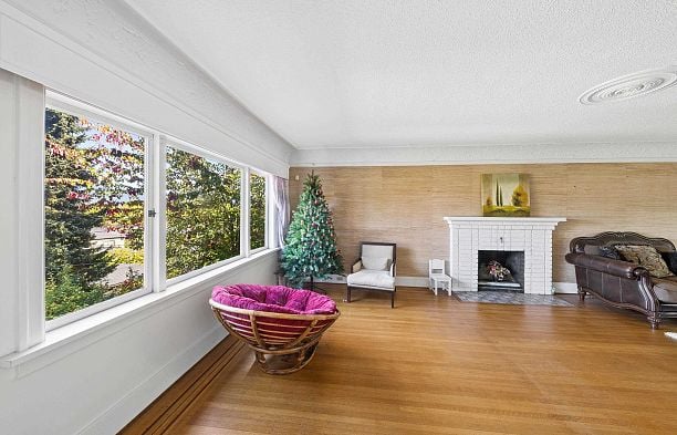 3993 W 10th Avenue Point Grey