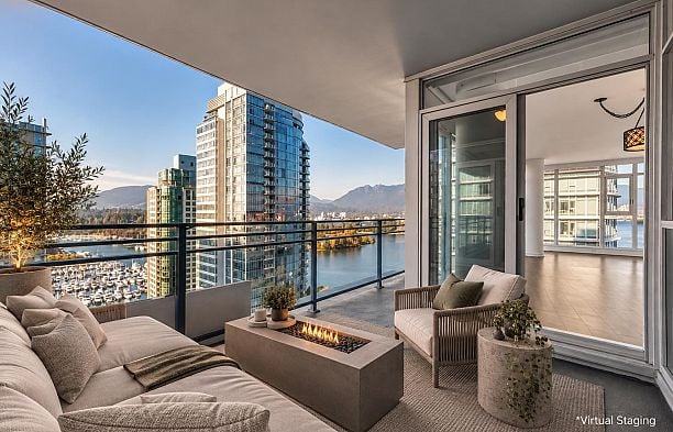 2302 1205 W Hastings Street Coal Harbour