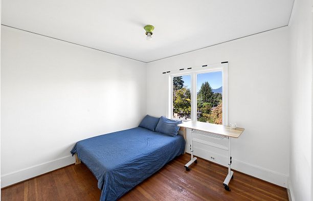 3993 W 10th Avenue Point Grey