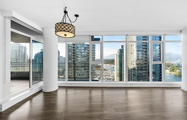 2302 1205 W Hastings Street Coal Harbour