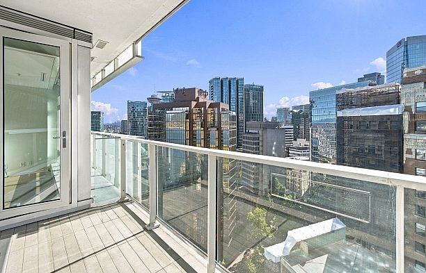 2506 1011 W Cordova Street Coal Harbour