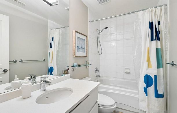 1956 W 14 Avenue Kitsilano