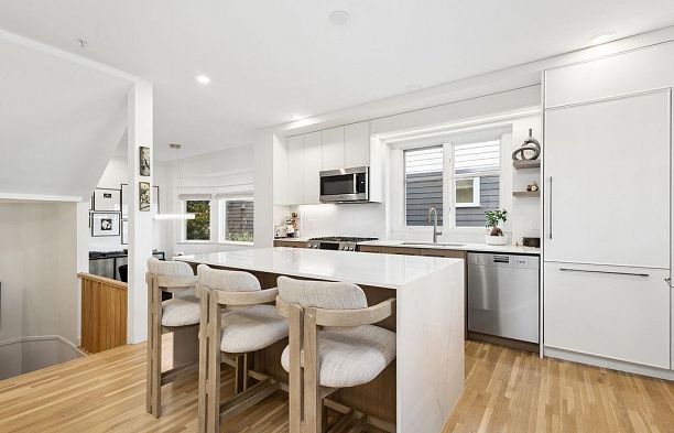 1956 W 14 Avenue Kitsilano