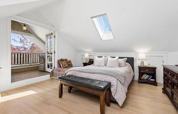 1956 W 14 Avenue Kitsilano