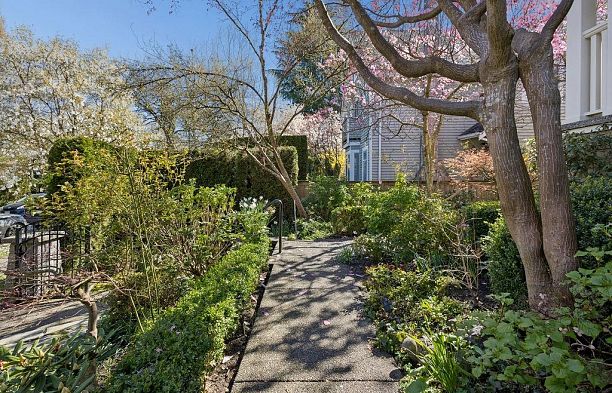 1956 W 14 Avenue Kitsilano