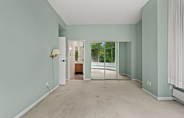 102 5850 Balsam Street Kerrisdale