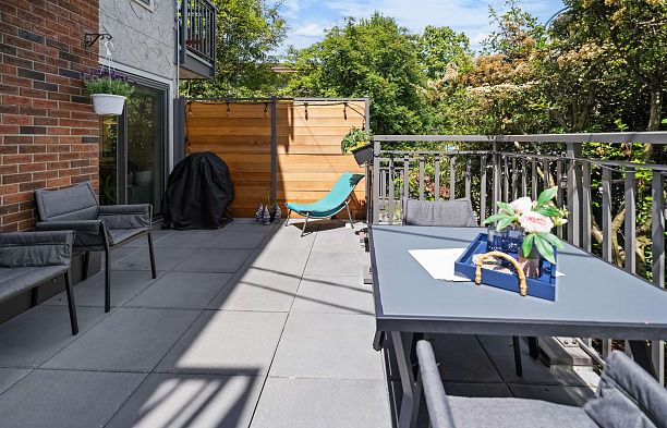 101 2121 W 6th Avenue Kitsilano