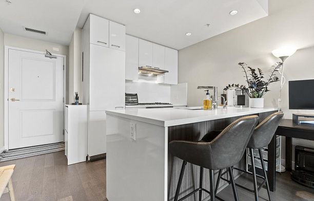 506 6383 Cambie Street Oakridge VW