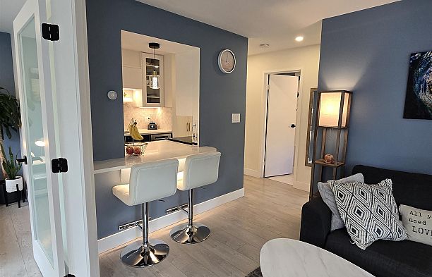 101 2121 W 6th Avenue Kitsilano