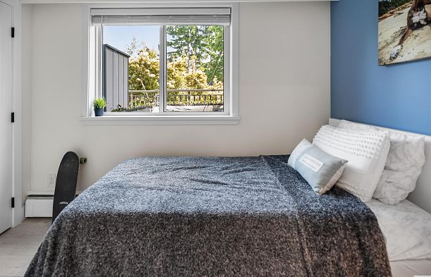 101 2121 W 6th Avenue Kitsilano