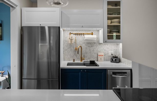101 2121 W 6th Avenue Kitsilano