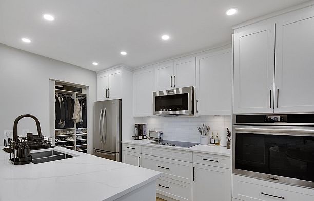 303 1877 W 5th Avenue Kitsilano