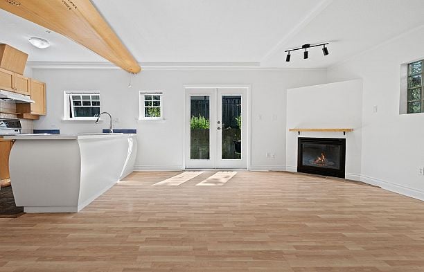 3027 W 7th Avenue Kitsilano