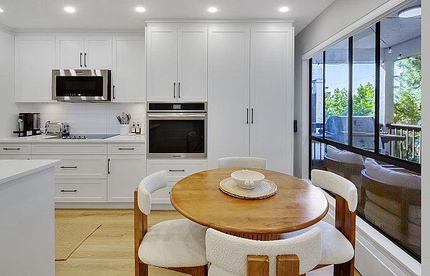 303 1877 W 5th Avenue Kitsilano