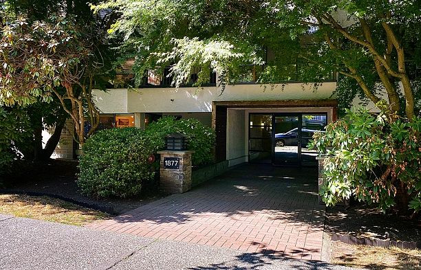 303 1877 W 5th Avenue Kitsilano