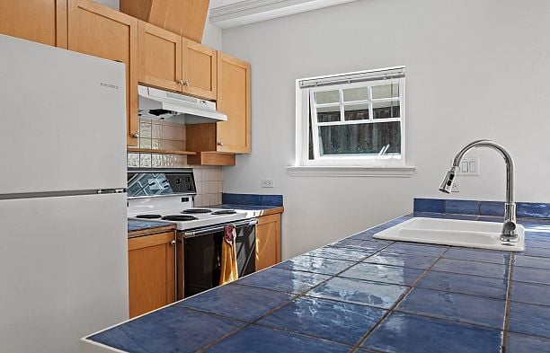 3027 W 7th Avenue Kitsilano