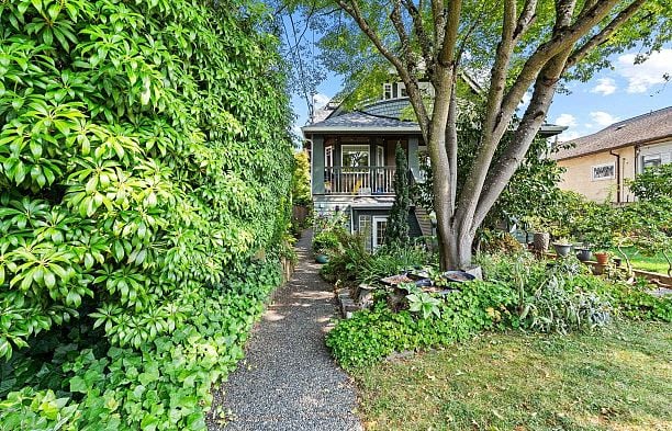 3027 W 7th Avenue Kitsilano