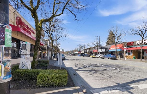 211 3250 W Broadway Kitsilano