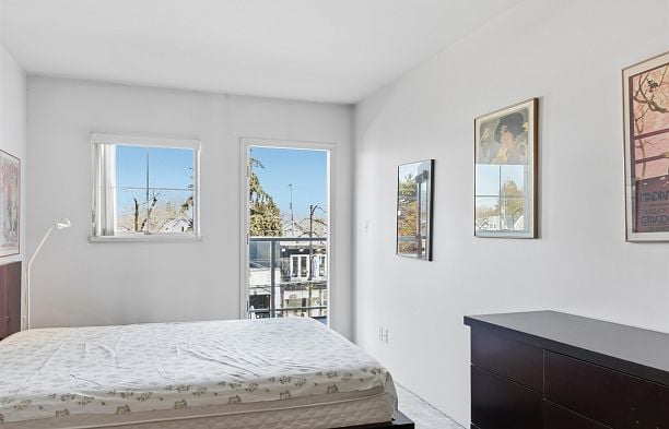 211 3250 W Broadway Kitsilano