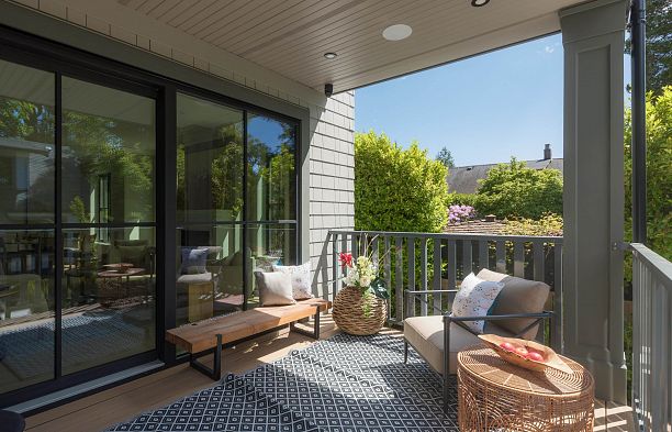 5593 Mackenzie Street Kerrisdale