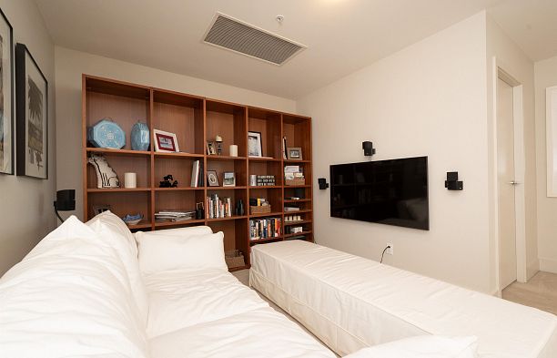 203 499 Broughton Street Coal Harbour