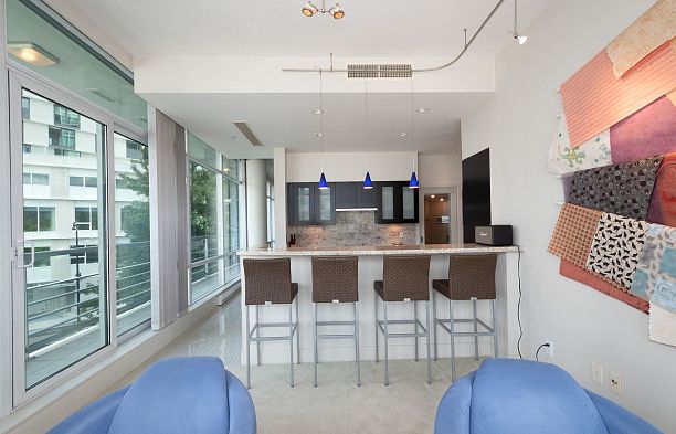 203 499 Broughton Street Coal Harbour