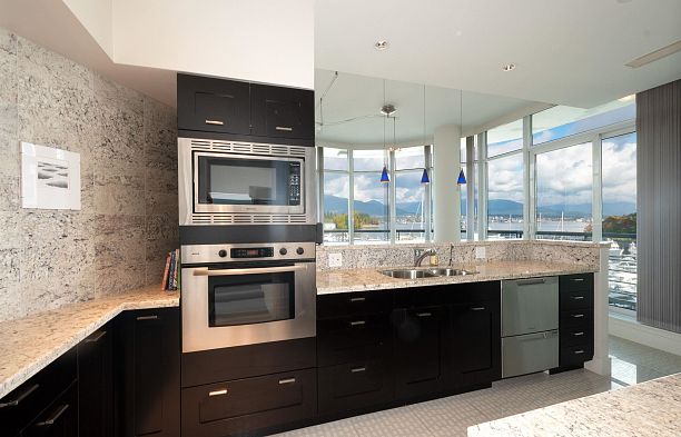 203 499 Broughton Street Coal Harbour