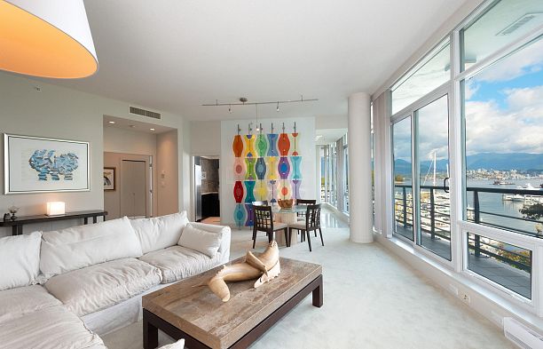203 499 Broughton Street Coal Harbour