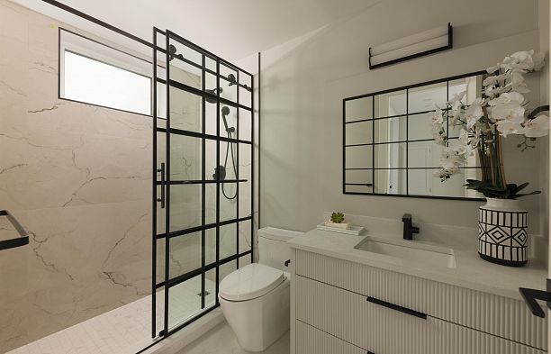 5593 Mackenzie Street Kerrisdale