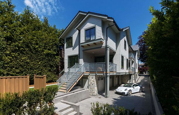 5593 Mackenzie Street Kerrisdale