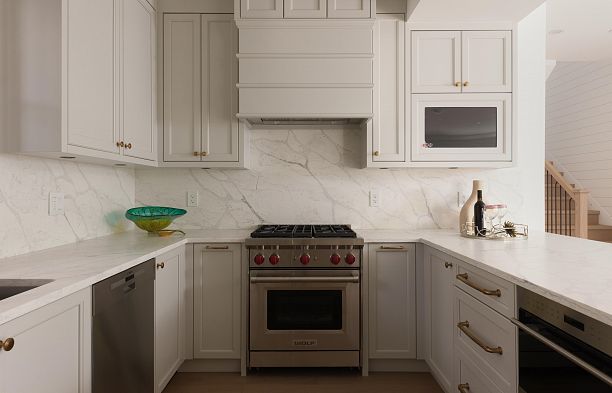 5593 Mackenzie Street Kerrisdale