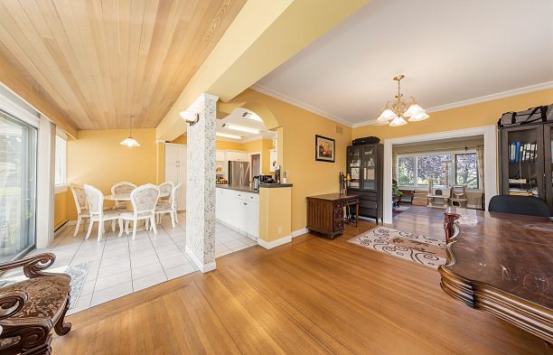 1986 W 43rd Avenue Kerrisdale