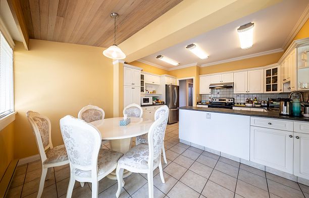 1986 W 43rd Avenue Kerrisdale