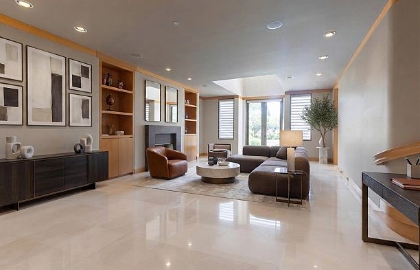 1178 Laurier Avenue Shaughnessy