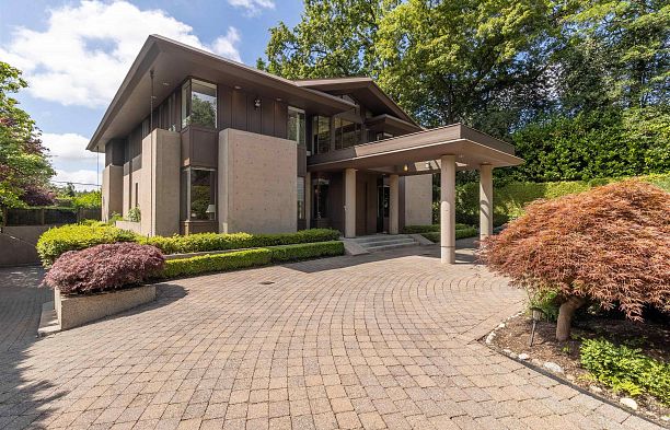 1178 Laurier Avenue Shaughnessy
