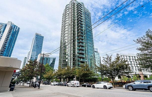 206 588 Broughton Street Coal Harbour