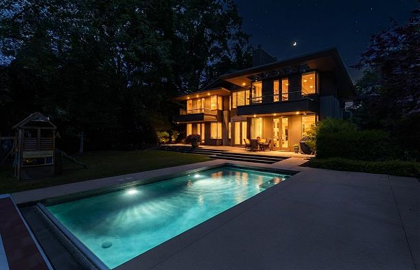1178 Laurier Avenue Shaughnessy