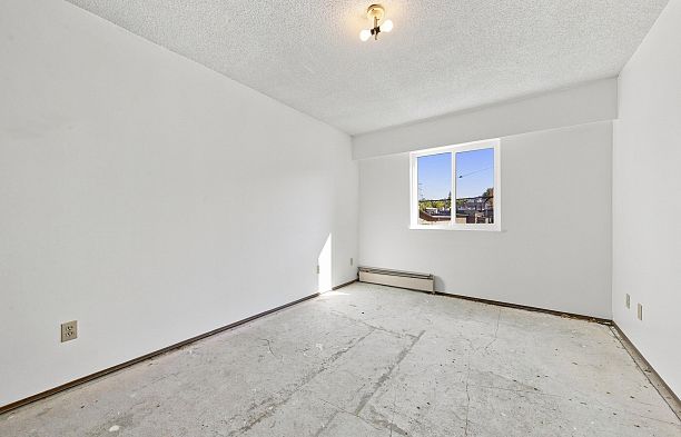 205 1825 W 8th Avenue Kitsilano