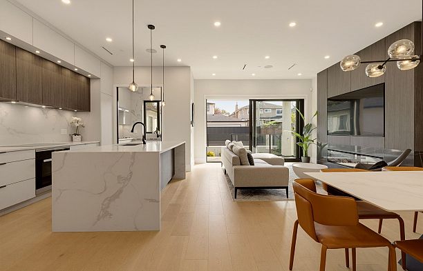 2118 W 21st Avenue Arbutus