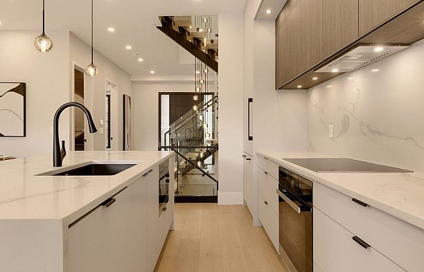 2118 W 21st Avenue Arbutus