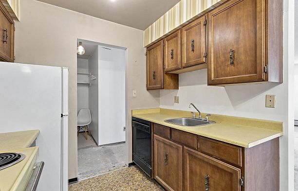 205 1825 W 8th Avenue Kitsilano